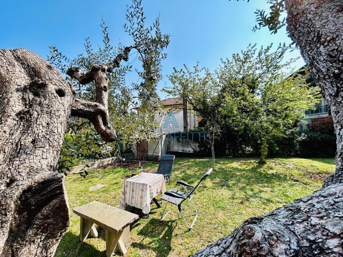 Ares Apartment - Vicino Al Lago Di Garda E Alla Stazione Treno Desenzano del Garda Exteriör bild