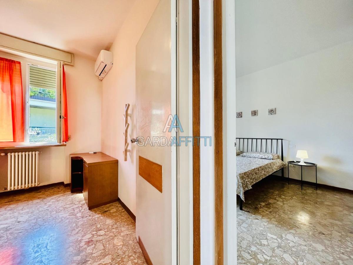 Ares Apartment - Vicino Al Lago Di Garda E Alla Stazione Treno Desenzano del Garda Exteriör bild