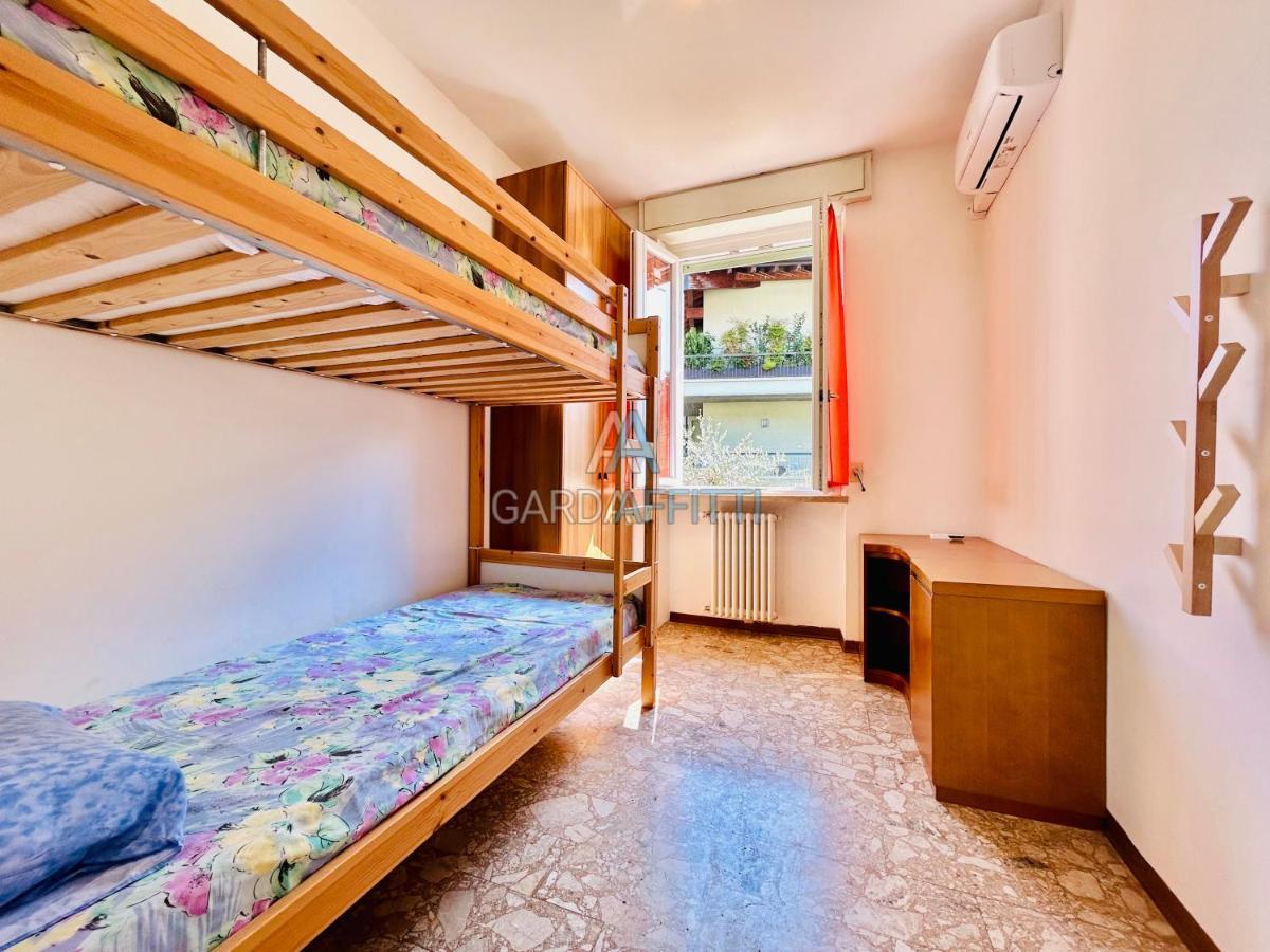 Ares Apartment - Vicino Al Lago Di Garda E Alla Stazione Treno Desenzano del Garda Exteriör bild