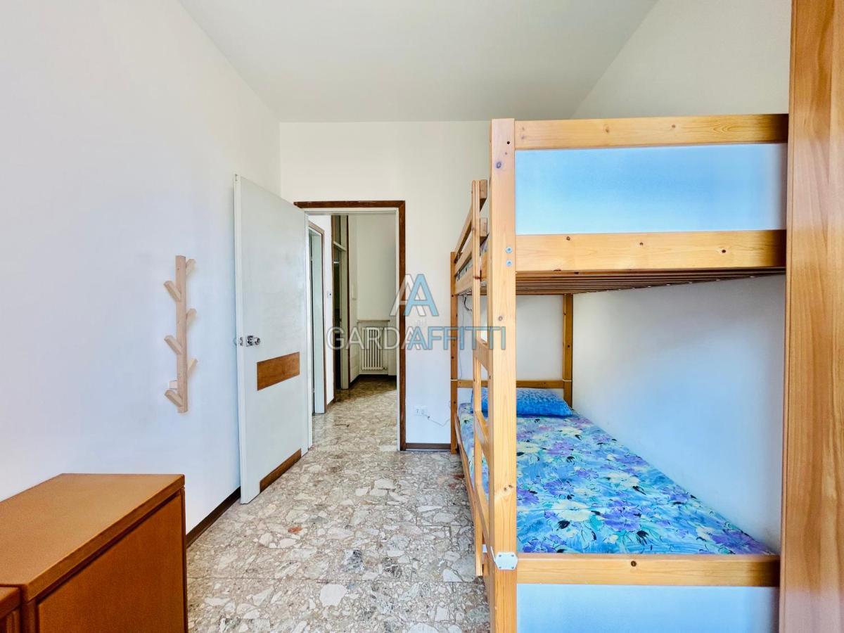 Ares Apartment - Vicino Al Lago Di Garda E Alla Stazione Treno Desenzano del Garda Exteriör bild