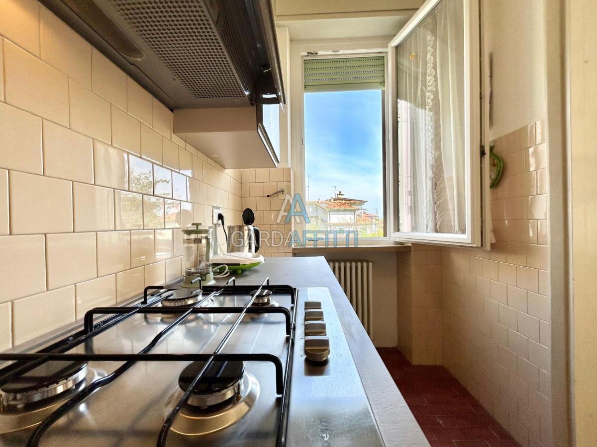 Ares Apartment - Vicino Al Lago Di Garda E Alla Stazione Treno Desenzano del Garda Exteriör bild